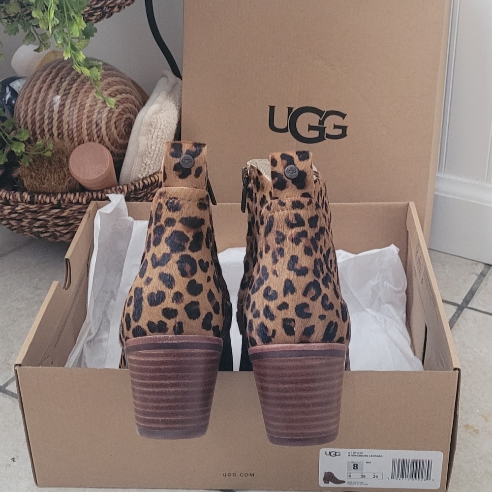 UGG booties - Picture 3 of 8